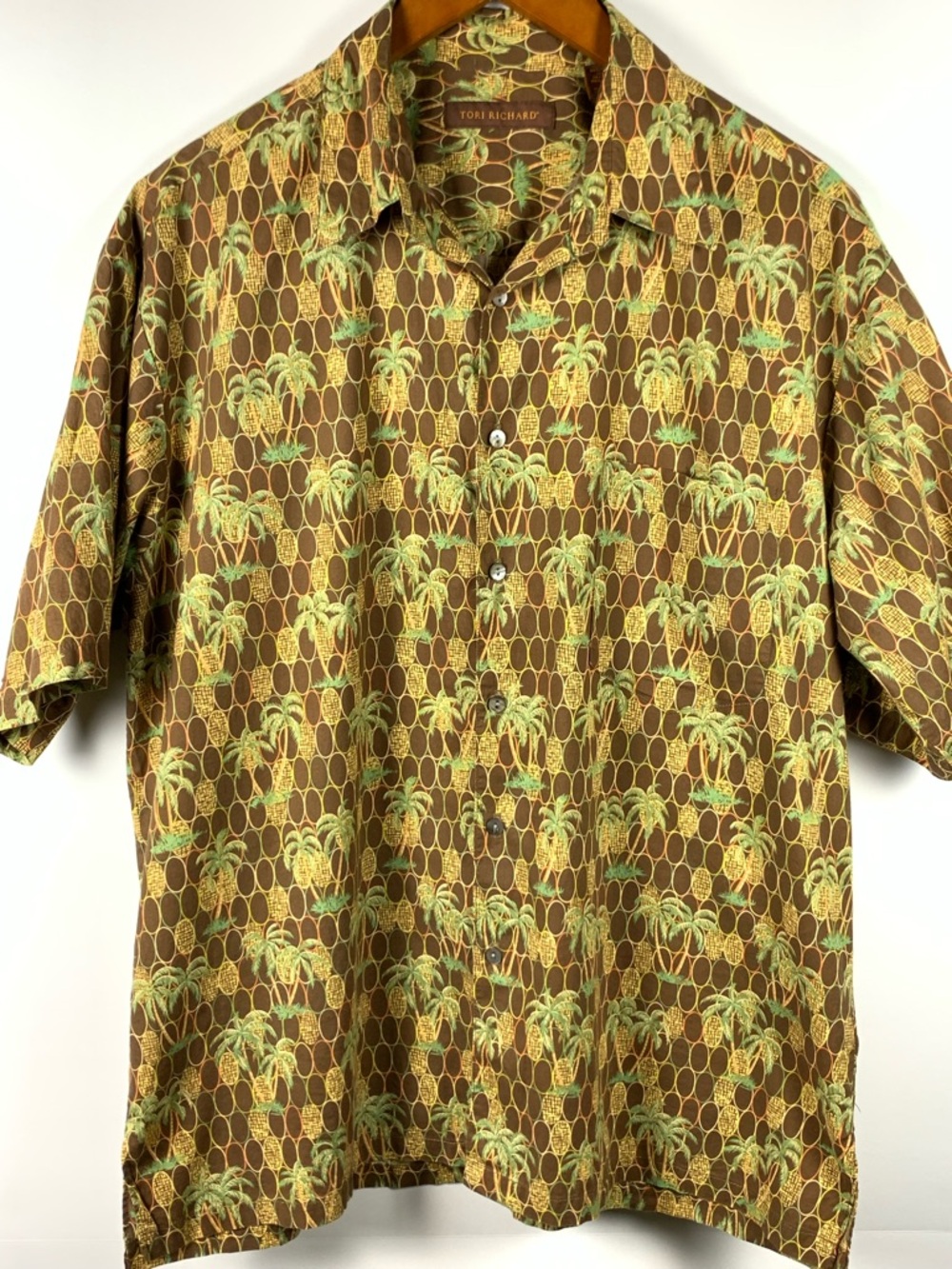 Tori Richard Brown Tropical Palm-Print Short-Sleeve Button-Up